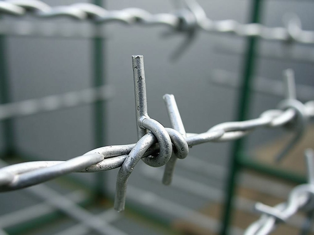 Wholesale Razor Sharp Barbed Wire Manufacturer